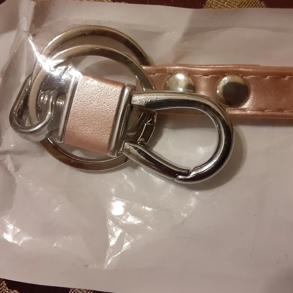 Amazon Essentials Replacement Wristlet Strap & Keychain